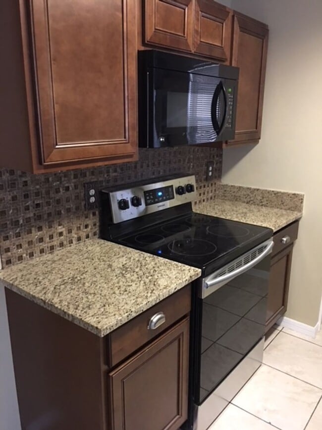 Photo - 625 Greencove Terrace Unit #127