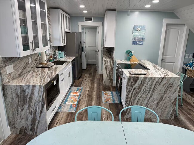 Photo - 3839 Sandstone Ct