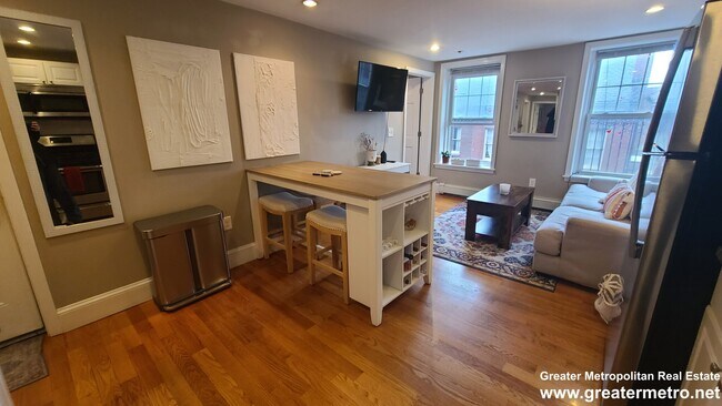 Photo - 180 Salem St Unidad 3