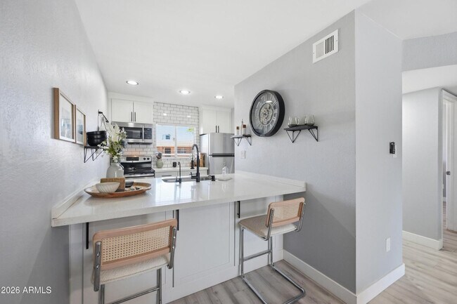 Photo - 7436 E Chaparral Rd Unidad 227B