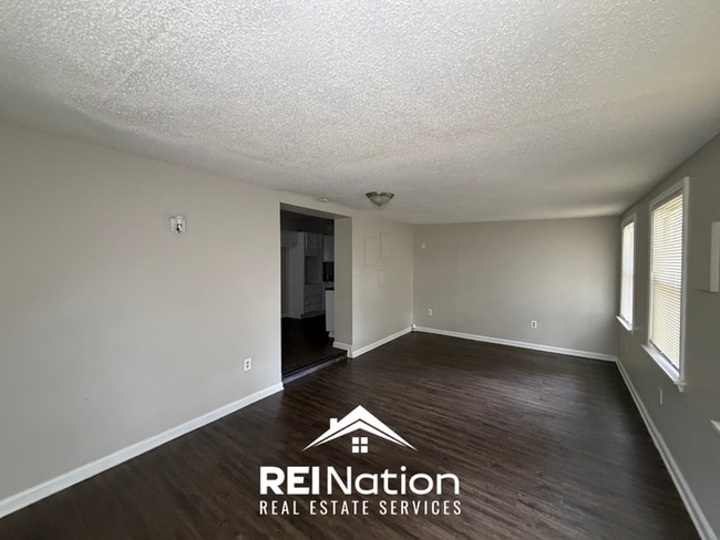 Photo - 7057 Hillshire Dr