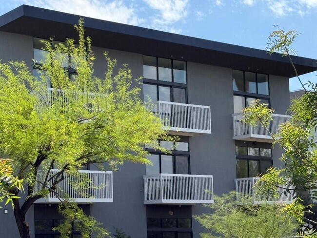 Building Photo - Willetta 15 Rental