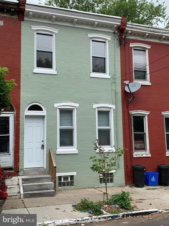 Photo - 747 E Woodlawn St Townhome