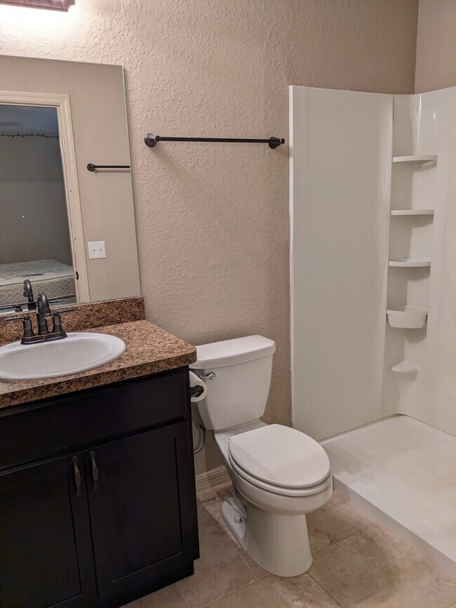 Photo - Almost New 3/2/2 garage