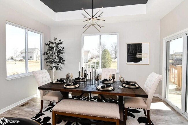 Photo - 2505 N Terrace Dr