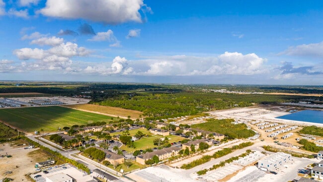 Photo - 415 NW 13 Ct