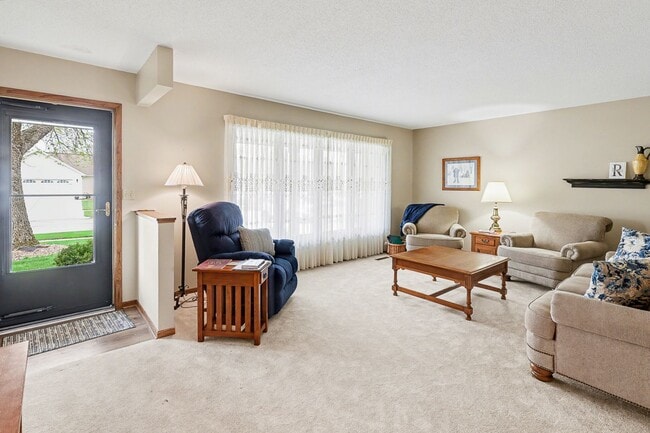 Photo - For Rent – 3 Bedroom Home in Sunset Hills, Pella