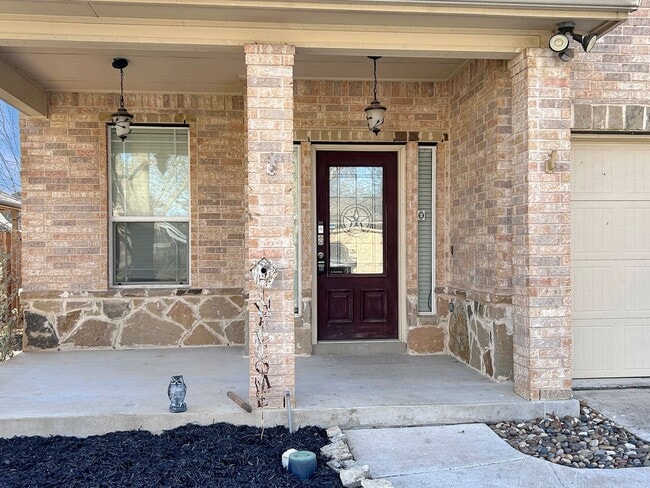 Photo - Spacious 4 BRM in Schertz - Mature Trees and Storage