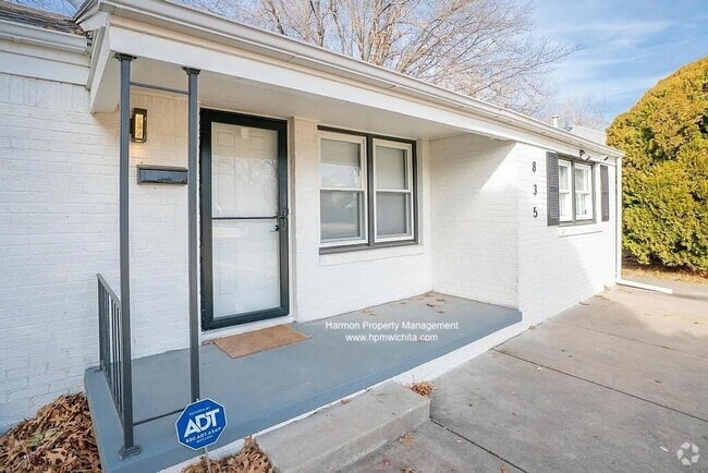 Building Photo - 835 S Apache Dr Rental