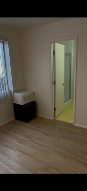 Photo - 11017 Strathmore Drive, Los Angeles