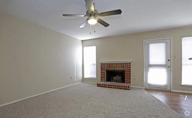 Building Photo - 1 bedroom in Tomball TX 77375 Unit 1180 Rental