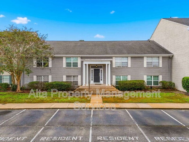 Building Photo - 4329 Plaza Gate Ln S Unit 101