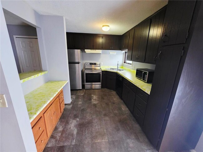 Photo - 8423 Brunswick Ave N