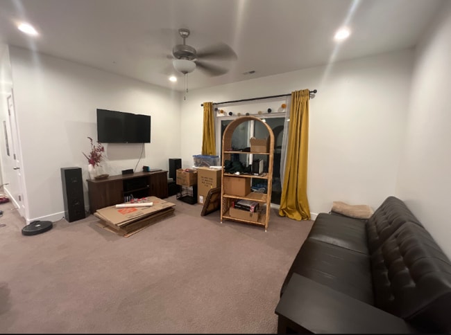 Photo - 256 W 100 S St