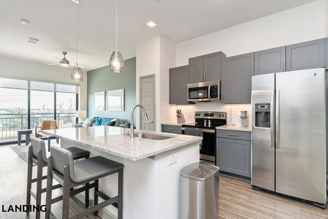 Photo - 6525 Ed Bluestein Blvd Unidad 8203