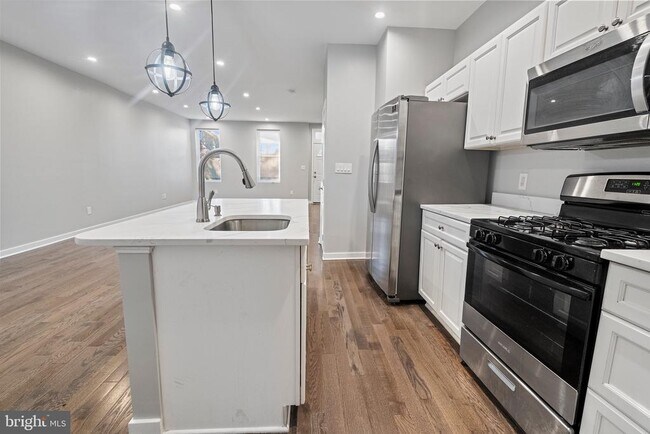 Photo - 511 Wildwood Pkwy Townhome