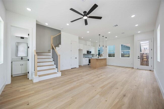 Photo - 4804 Carmen St