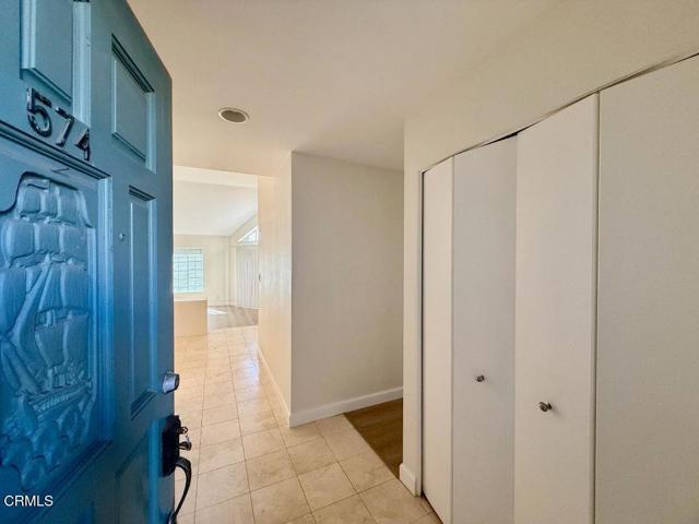 Photo - 574 Island View Cir