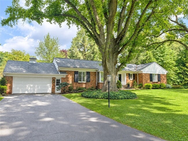 Photo - 20 Briar Patch Rd