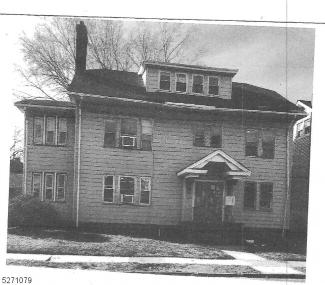 Building Photo - 305 N Maple Ave Unit 305 Rental