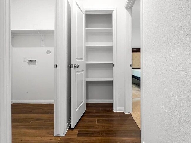 Photo - 10222 Clearwick St