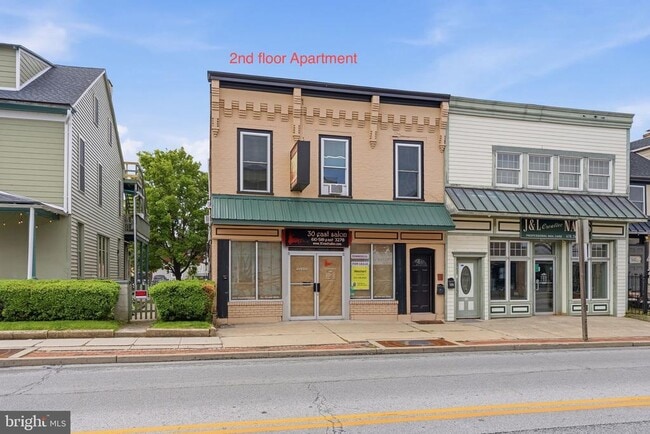 Building Photo - 134 E Lancaster Ave Unit 2