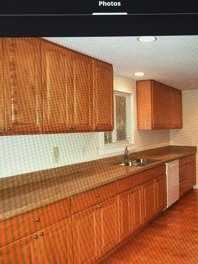 Photo - Bellevue Factoria-Lake Hills 3Bd/2Ba Charm...