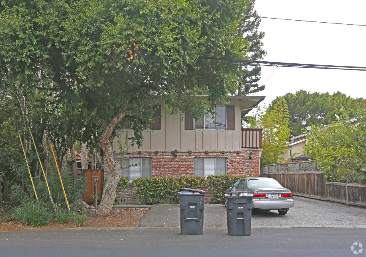 Photo - 4395 Miller Ave