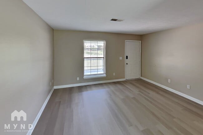 3977 Lenora Church Rd