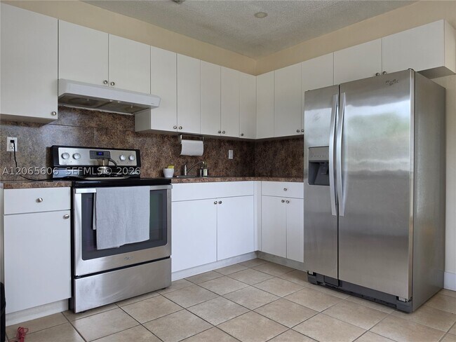 5290 NW 2nd St Unit 1