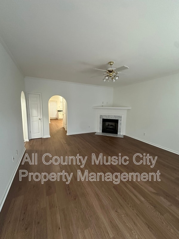 Photo - 1101 Downs Blvd