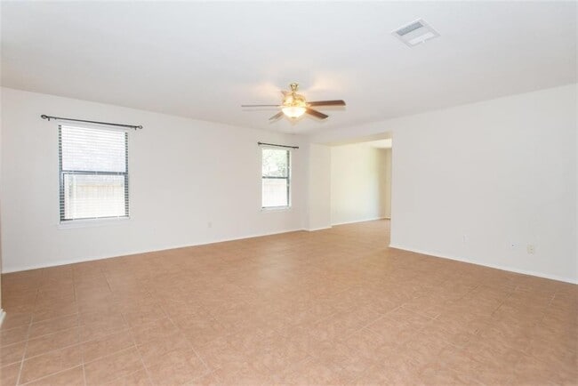 Photo - 505 Paseo Grand Dr