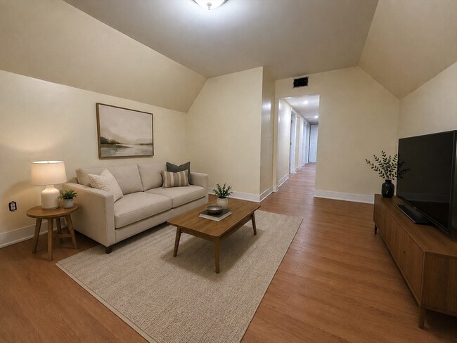 Photo - 30 Ekman St Unit 3