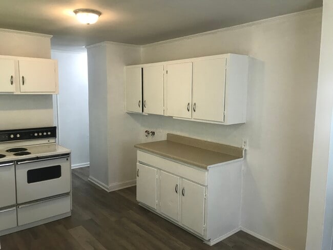 Photo - 1221 Ferndale Ln