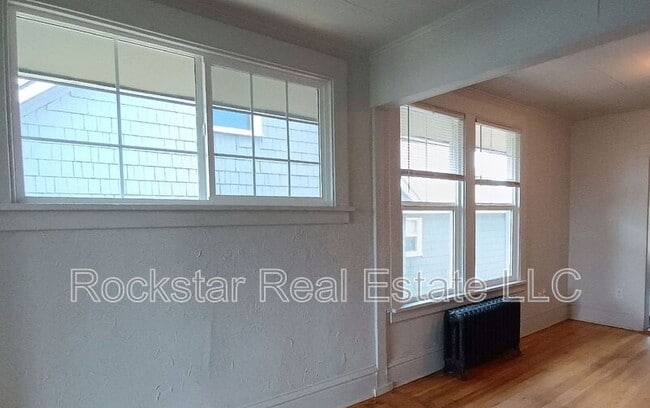 Photo - 1524 W Gardner Ave Unit 2