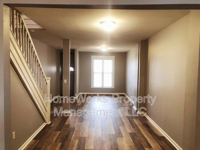 Photo - 2731 The Alameda