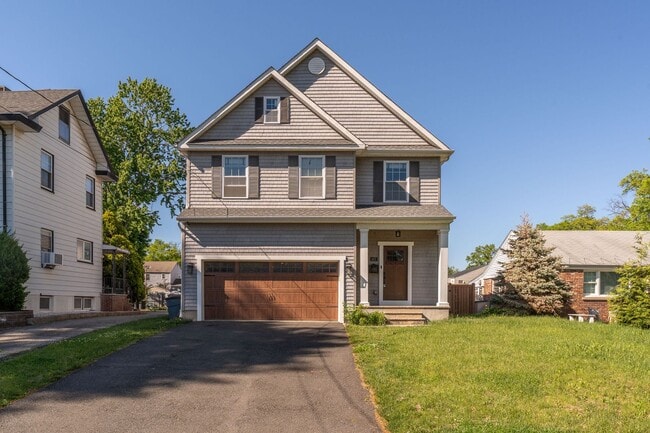 Modern Colonial Single-Family Home - Modern Colonial Single-Family Home