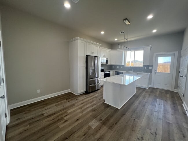 Photo - 113 Firethorn Dr