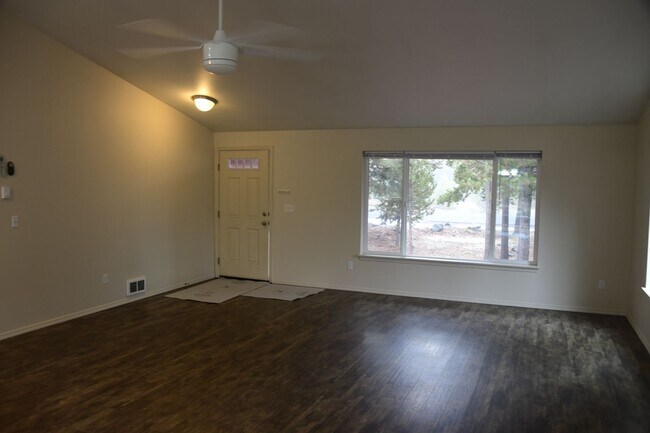 Photo - 51325 Mitts Way House