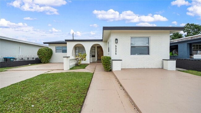 Building Photo - 5225 Mayo St