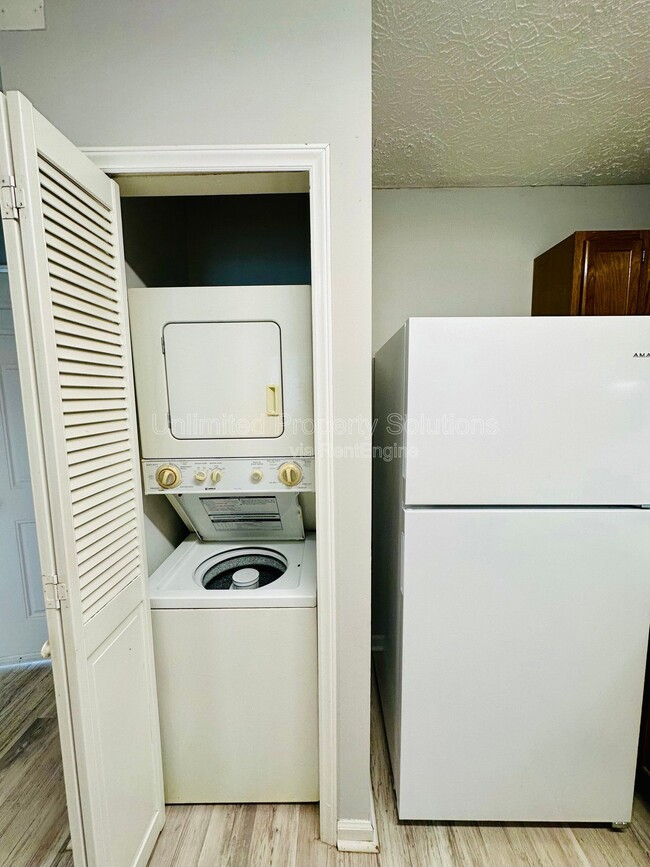 Photo - 207 Sunn Aire Ct Unit C