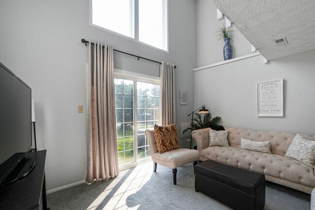 Building Photo - 3650 Castle Terrace