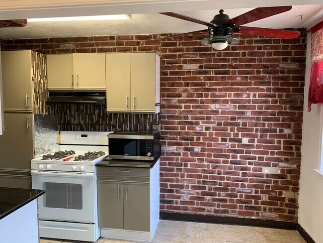 Photo - 6717 Eastwood St