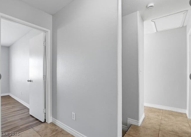 Photo - 2281 Hidden View St