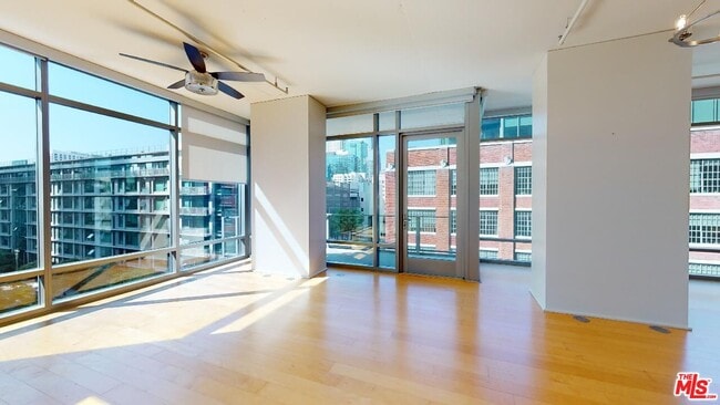 Photo - 1100 S Hope St Unit 616