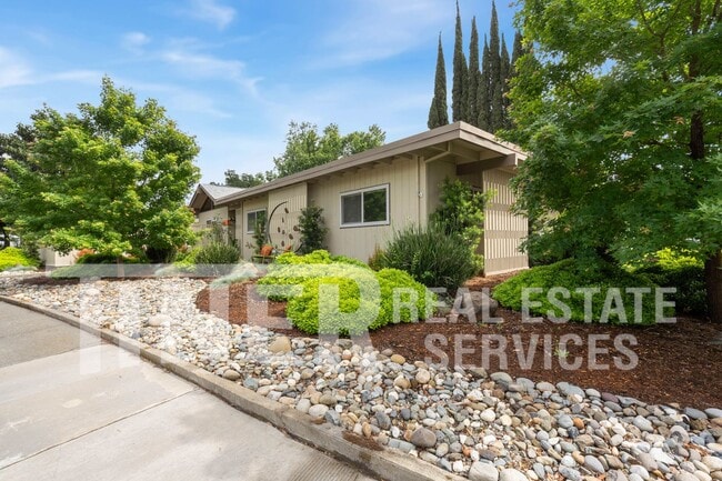 Photo - 4730 Clothier Way