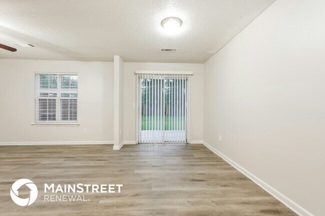 Photo - 700 Parkway Rd