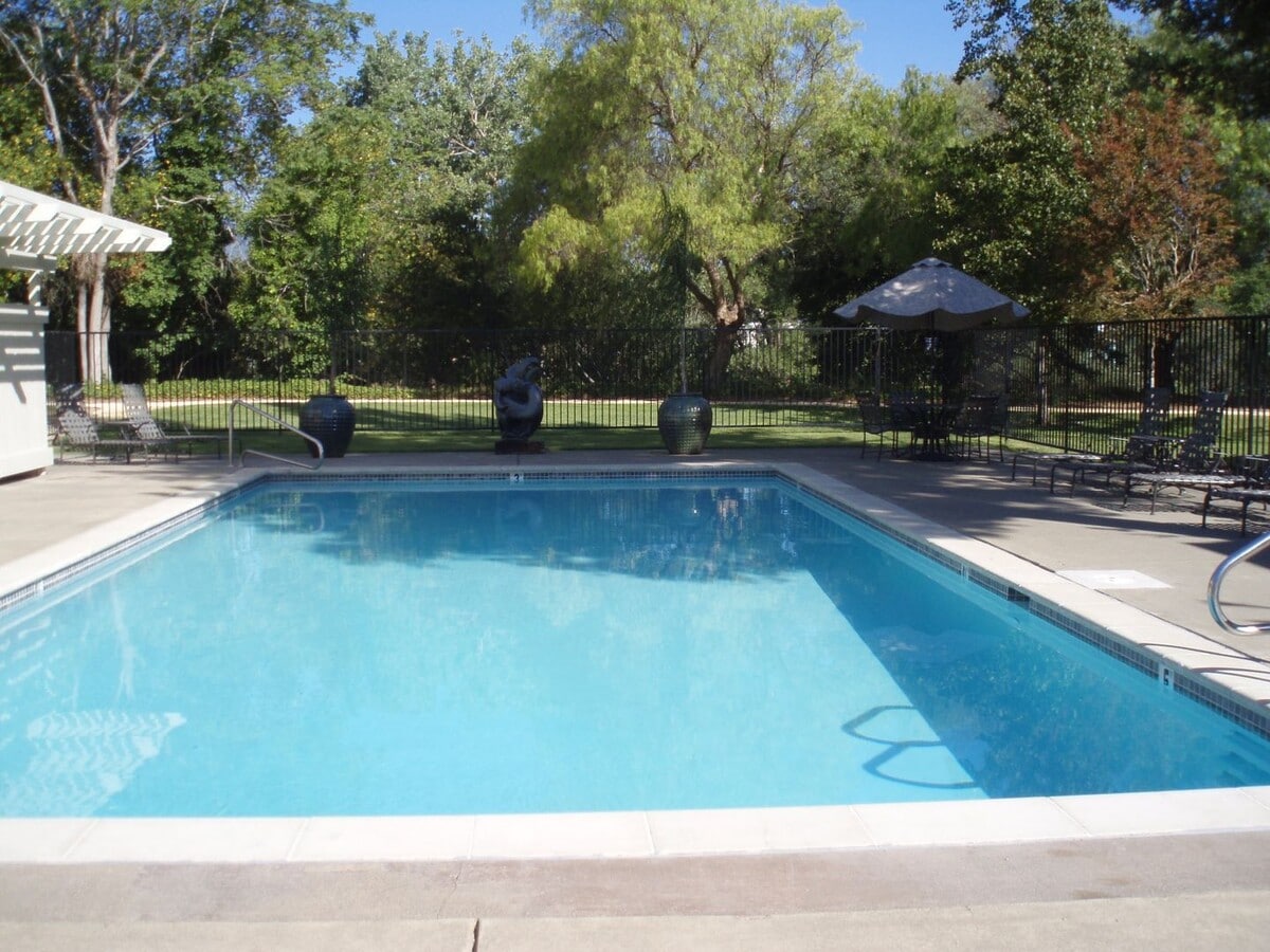 Photo - Upstairs One Bedroom located in walking distance to the Sonoma Plaza!