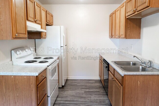 Photo - 706 E Inskip Dr