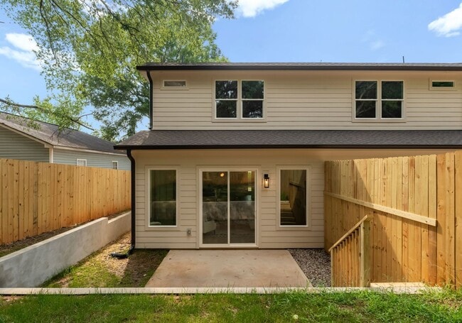 Photo - 2417 Pruitt St